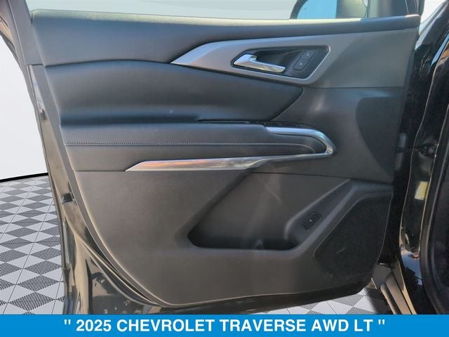 2025 Chevrolet Traverse LT 2LT