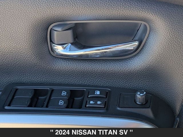 2024 Nissan Titan SV