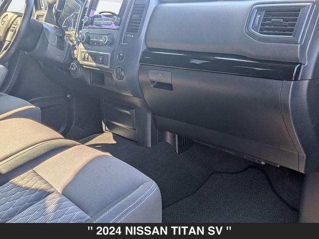 2024 Nissan Titan SV