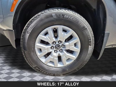 2023 Nissan Frontier SV