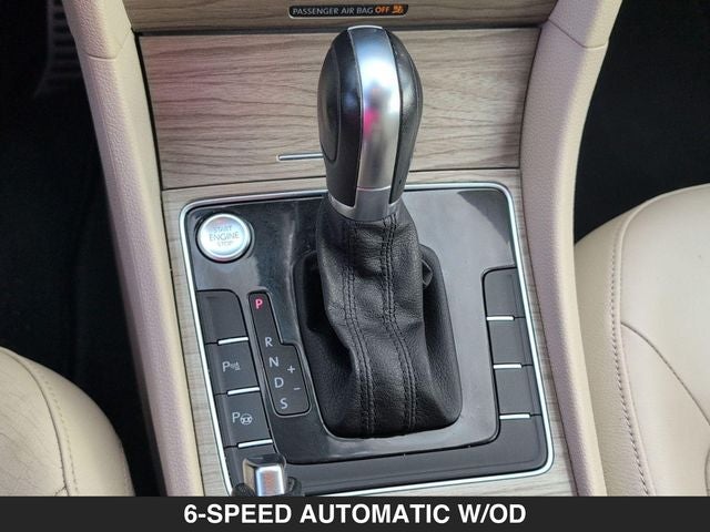 2016 Volkswagen Passat SEL Premium