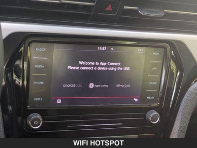 2022 Volkswagen Passat 2.0T SE