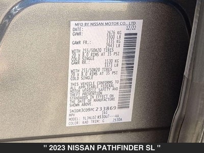 2023 Nissan Pathfinder SL