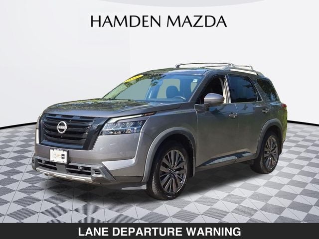 2023 Nissan Pathfinder SL
