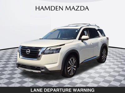 2022 Nissan Pathfinder Platinum