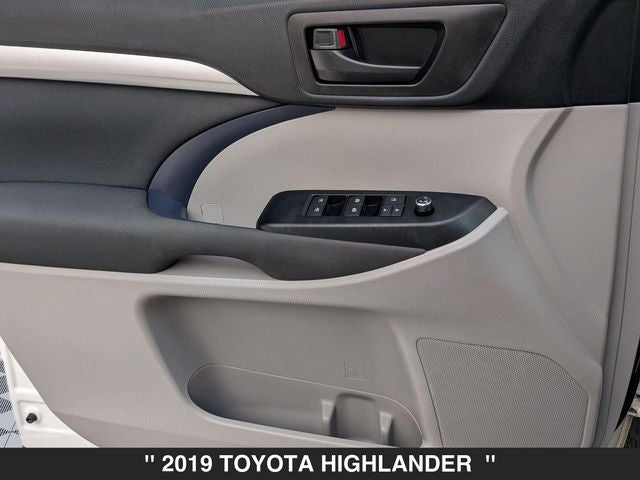 2019 Toyota Highlander LE