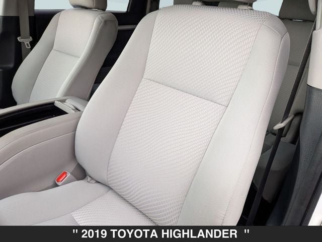2019 Toyota Highlander LE