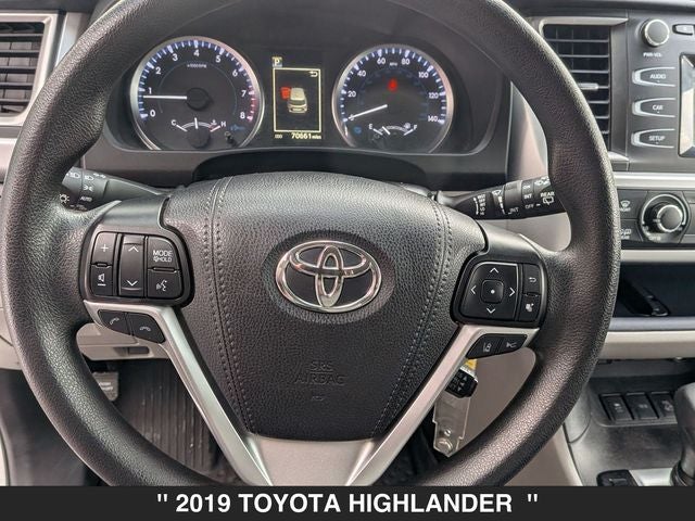 2019 Toyota Highlander LE
