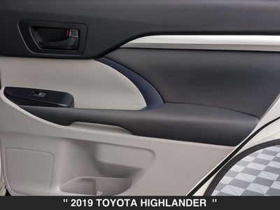 2019 Toyota Highlander LE