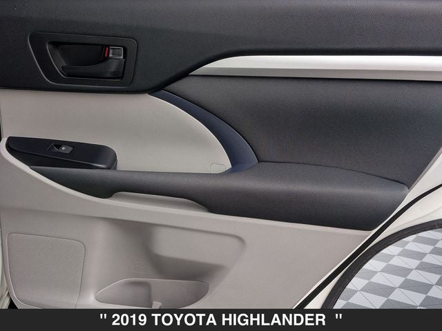 2019 Toyota Highlander LE