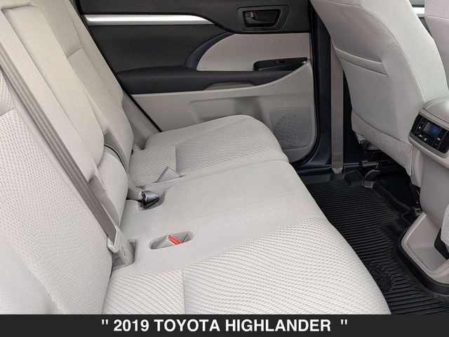 2019 Toyota Highlander LE