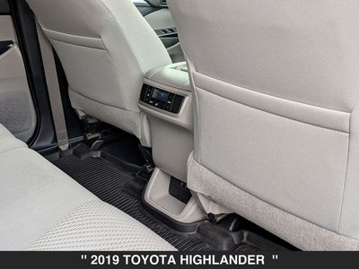 2019 Toyota Highlander LE