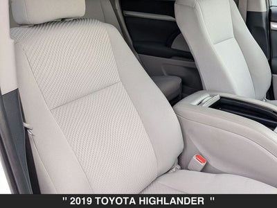 2019 Toyota Highlander LE