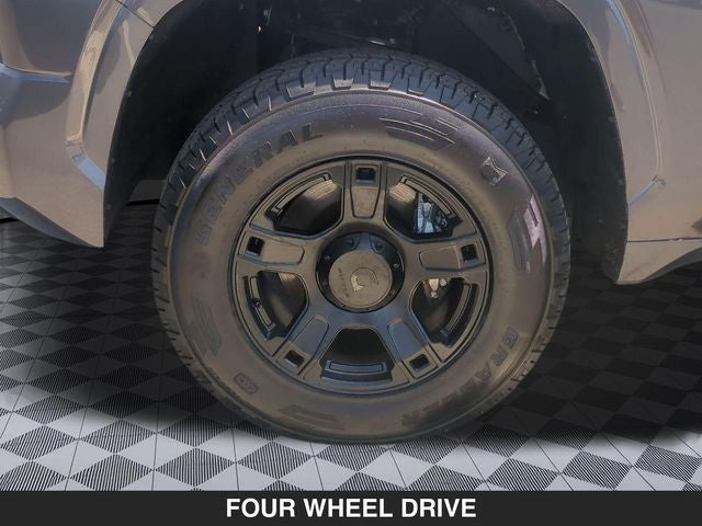 2025 Toyota Tundra SR