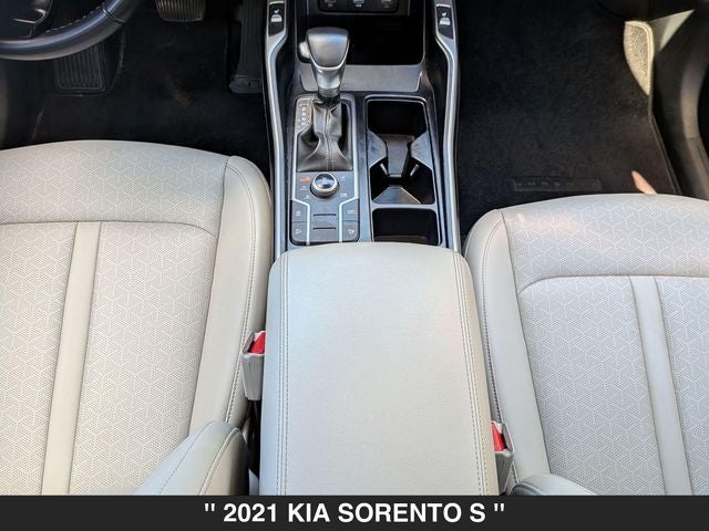 2021 Kia Sorento S