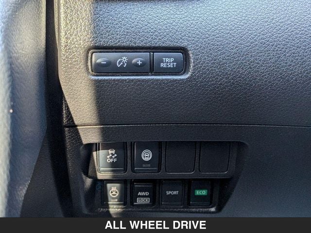 2020 Nissan Rogue Sport SV