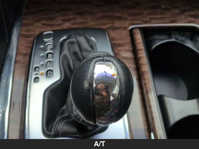 2017 Nissan Armada SV