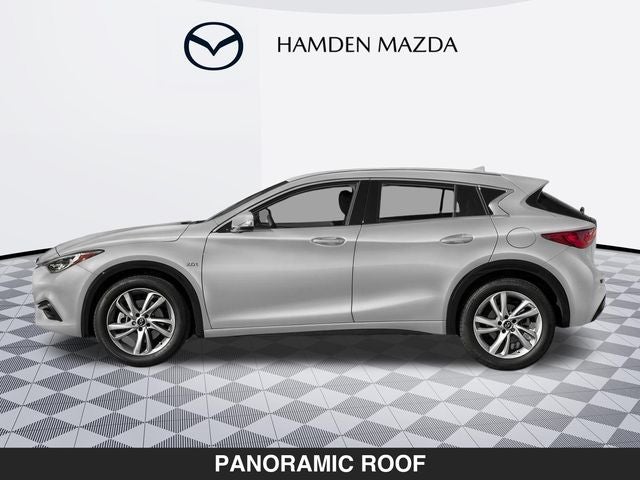 2017 INFINITI QX30 Premium