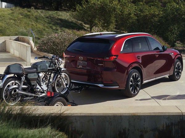 Hamden Mazda in Hamden CT